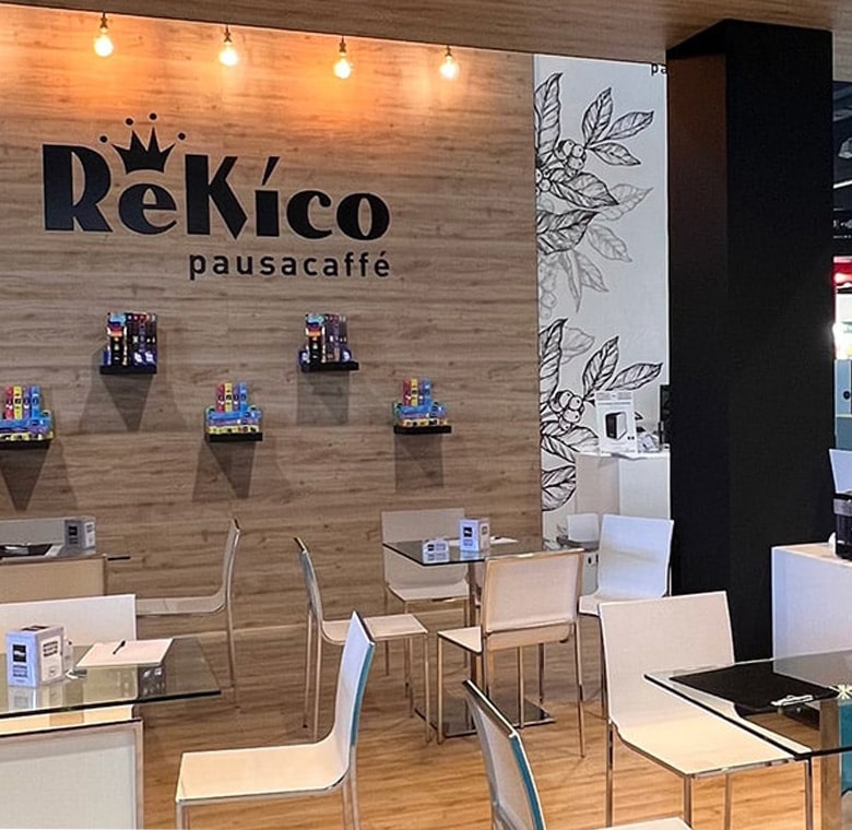 stand-re-kiko-cafe